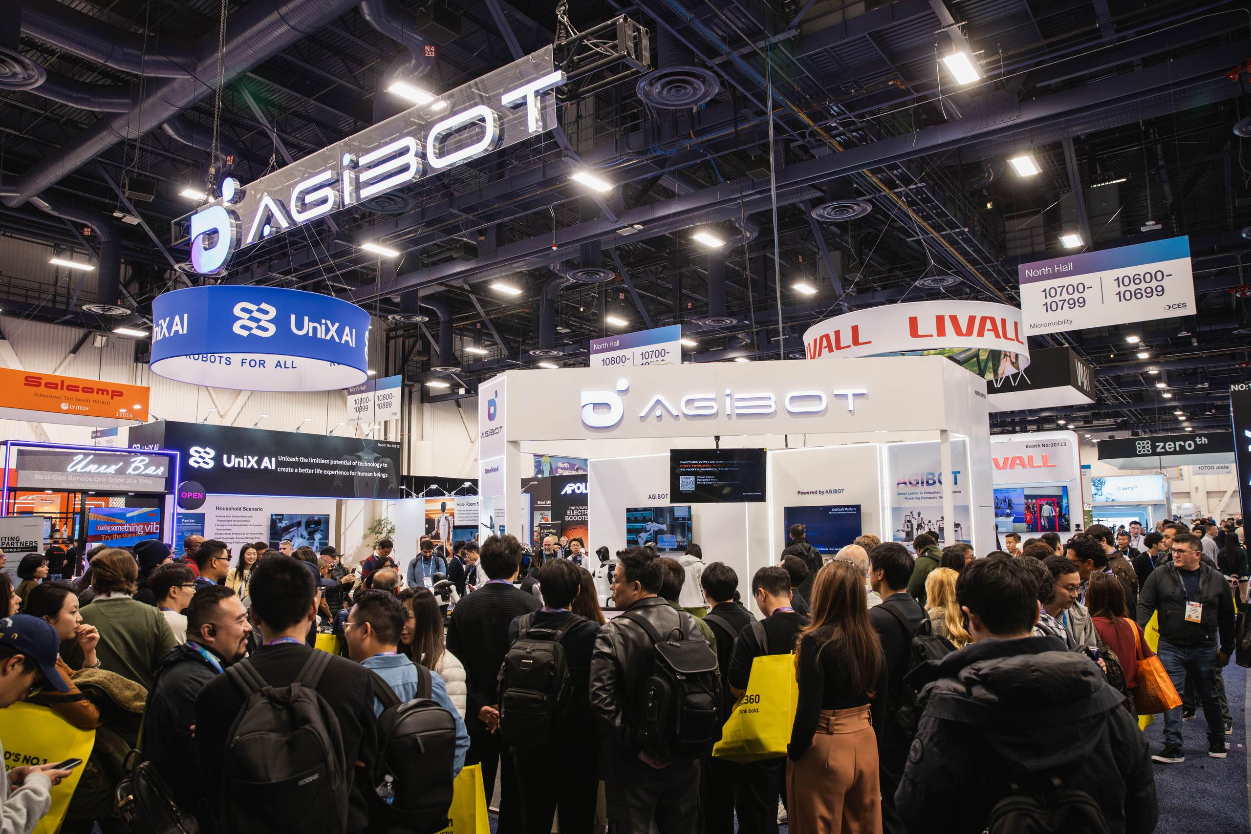 九州ku游官网亮相CES 2026，展示具身智能全栈生态